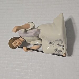 HAWTHORNE VILLAGE young shepherd